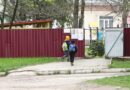 (ВИДЕО) В молдавском селе детей заставили раздеться догола за то, что они не хотели спать