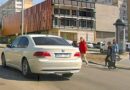 (ВИДЕО) На печально известном переходе на Чеканах снова чуть не произошла трагедия