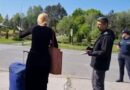 (ВИДЕО) Скандал силовиков с иностранкой, опоздавшей на рейс в аэропорт из-за учений